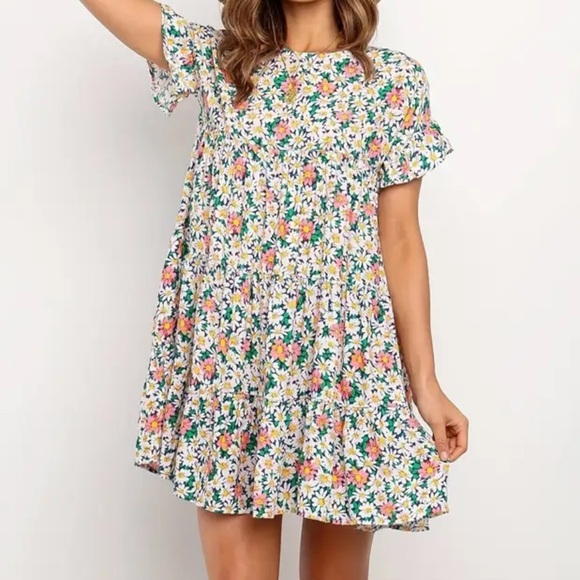 Floral Spring Time Dress - Picture 1 of 5